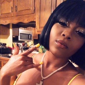 Meet your Posher, Britanni